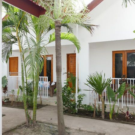 Rumah Side Apartment Gili Trawangan Exterior photo