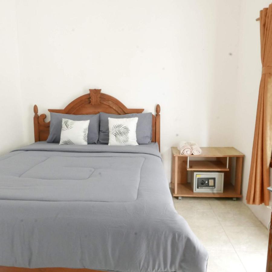 Rumah Side Apartment Gili Trawangan Exterior photo