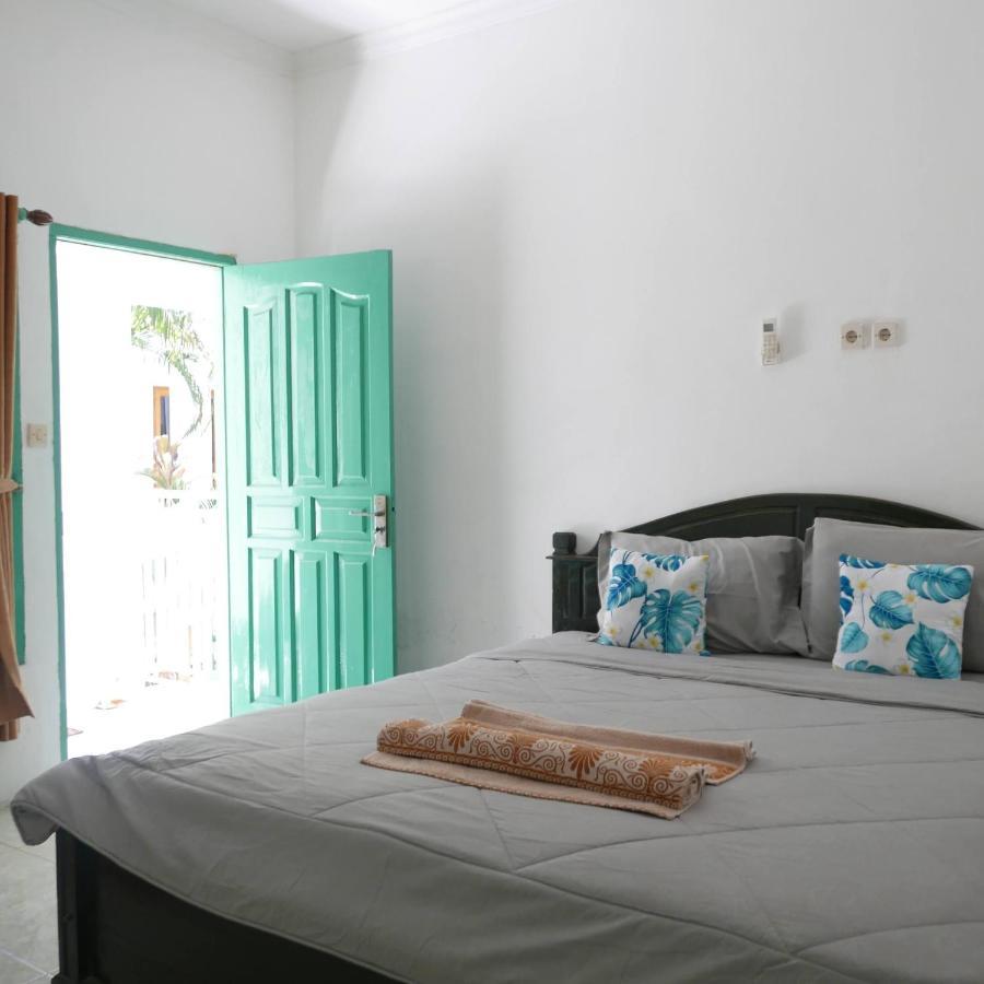 Rumah Side Apartment Gili Trawangan Exterior photo